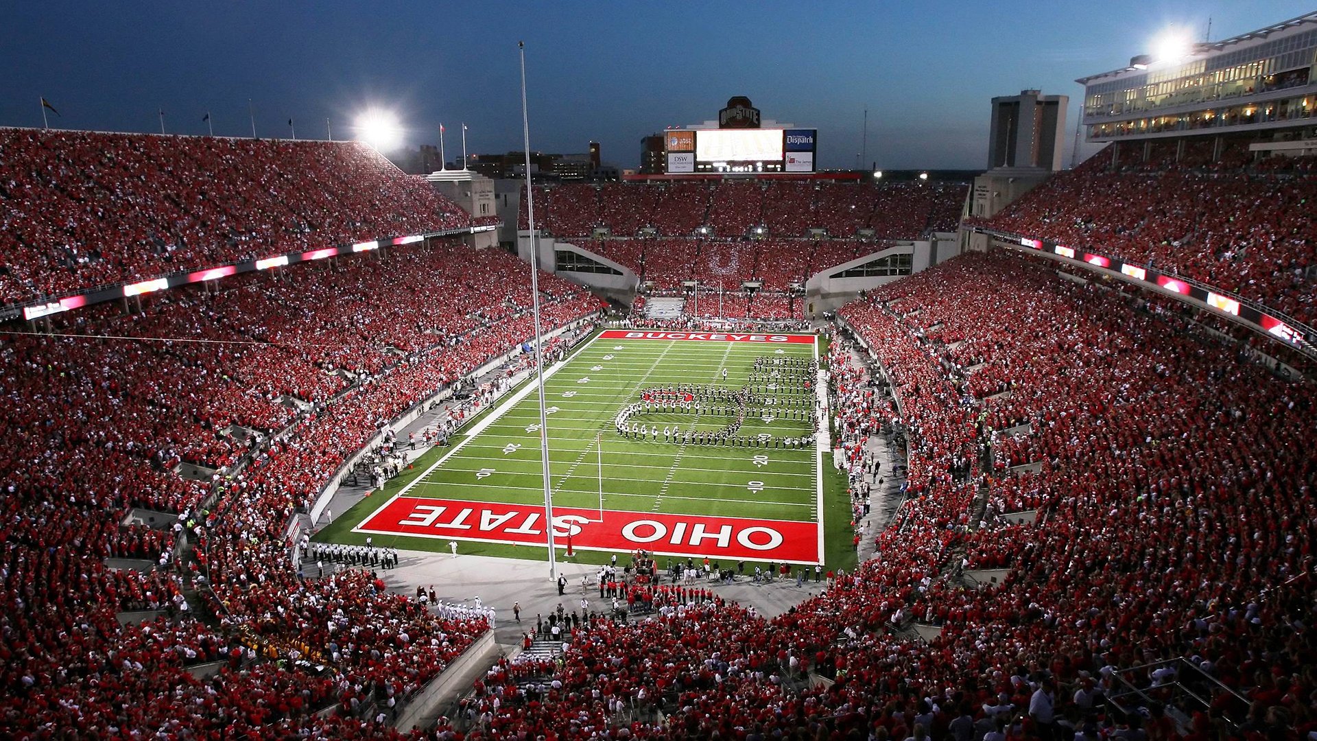 拜仁硬仗启示录，当玻利维亚高原遇见拉什福德的伯纳乌之夜