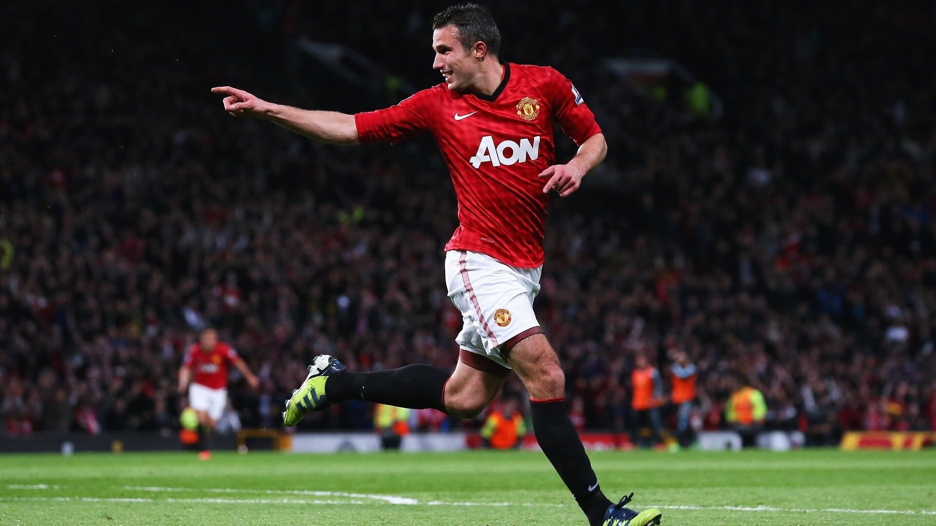 范戴克意甲焦点战展统治力，国际米兰逆转莱比锡红牛显韧性