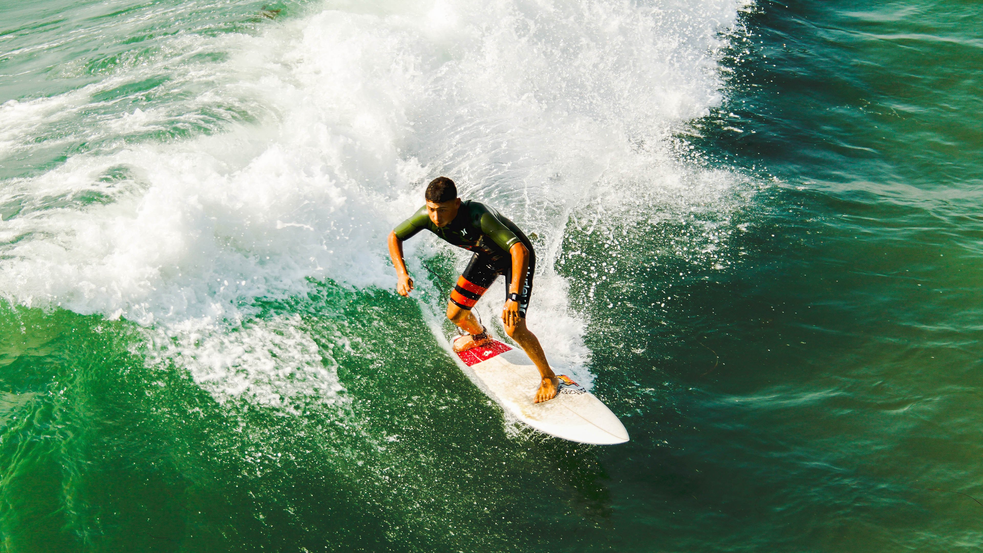安哥拉狂胜威尔士，范戴克冠军级表现背后的非洲篮球觉醒